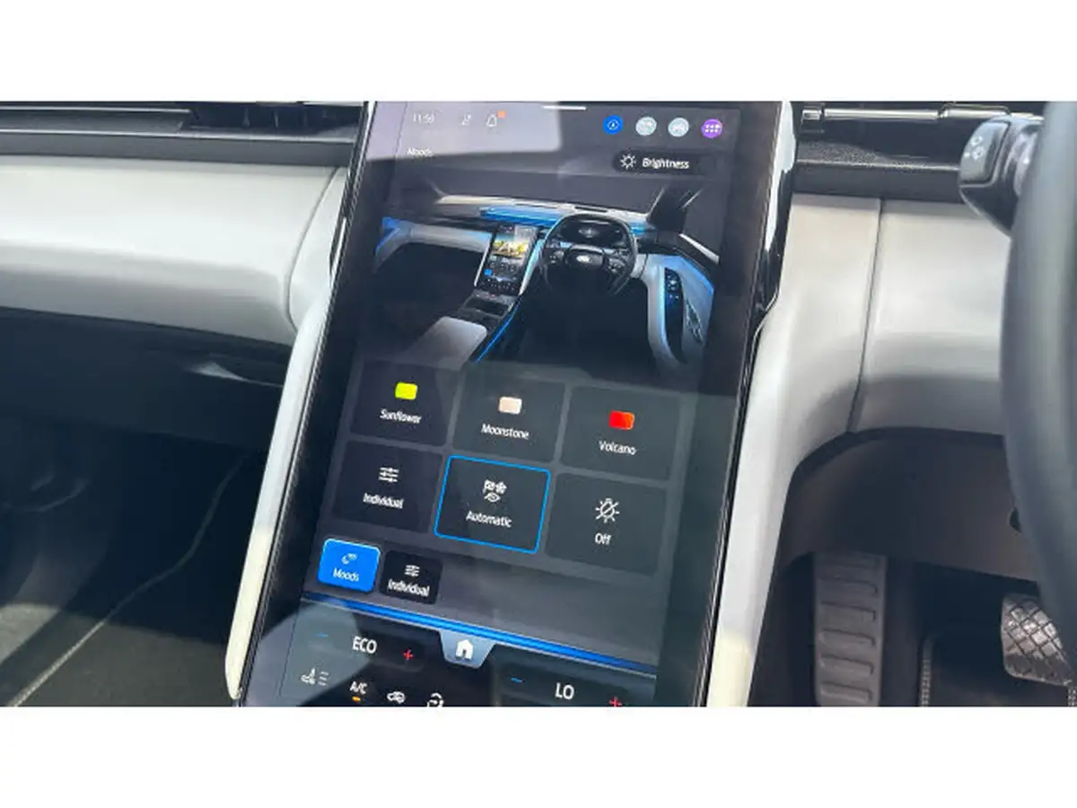 2024-ford-explorer-e-premium-286ps-77kwh-big-41