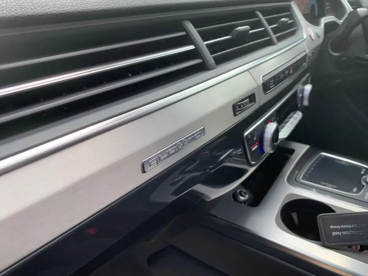 2018-audi-sq7-40tdi-vorsprung-big-44