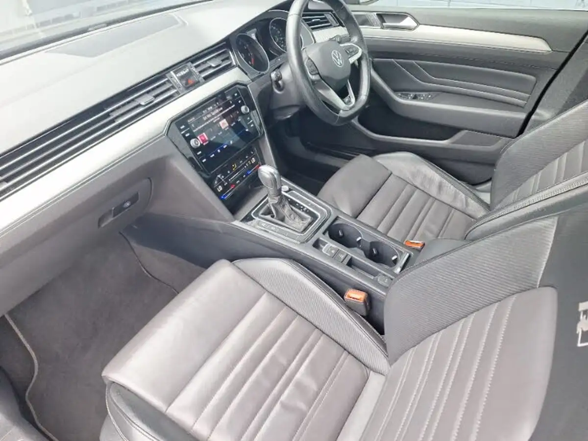 2022-volkswagen-passat-15-tsi-r-line-saloon-4d-dsg-big-4