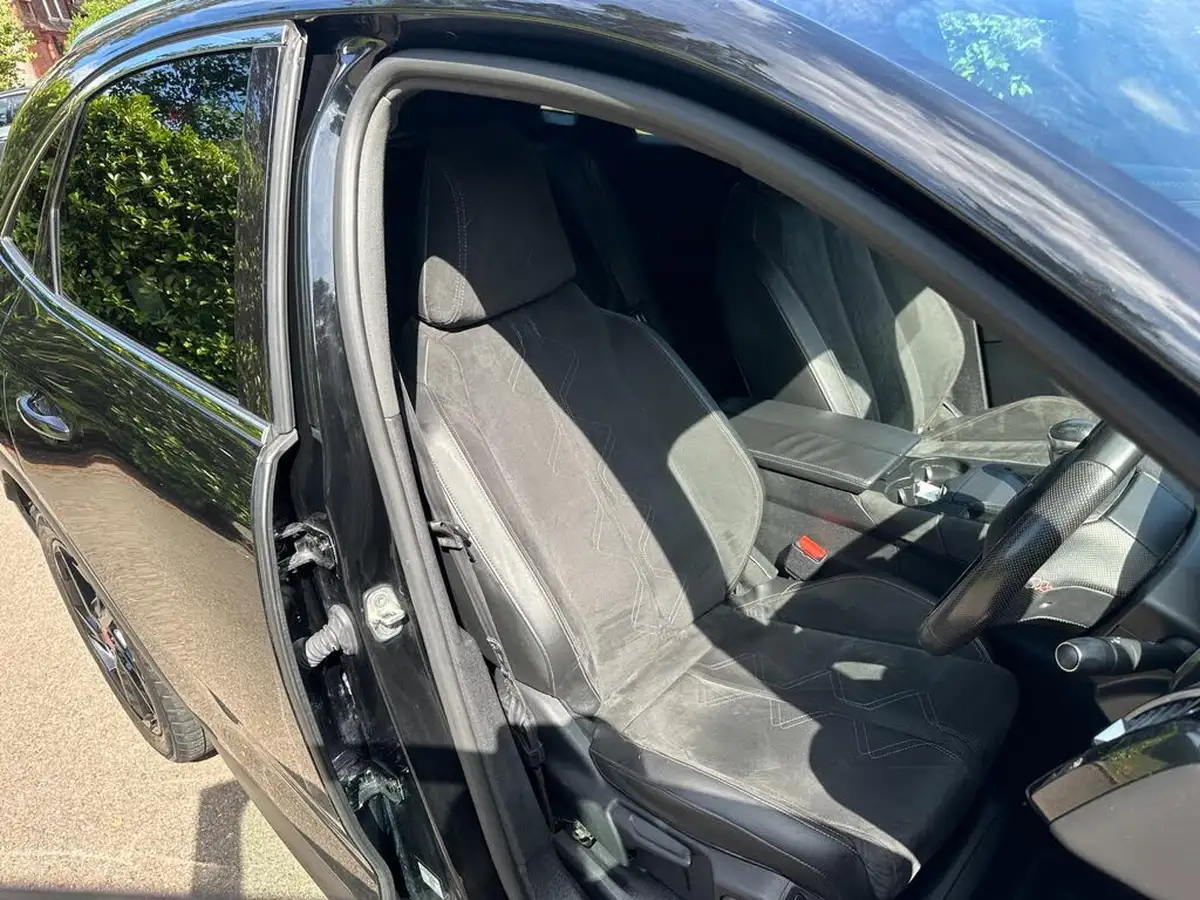 2019-ds-ds-7-crossback-15-bluehdi-performance-line-big-21