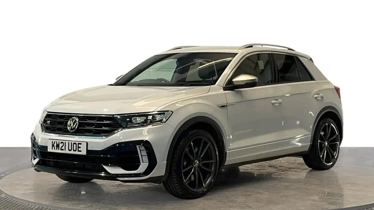 2021-volkswagen-t-roc-20-tsi-r-big-0