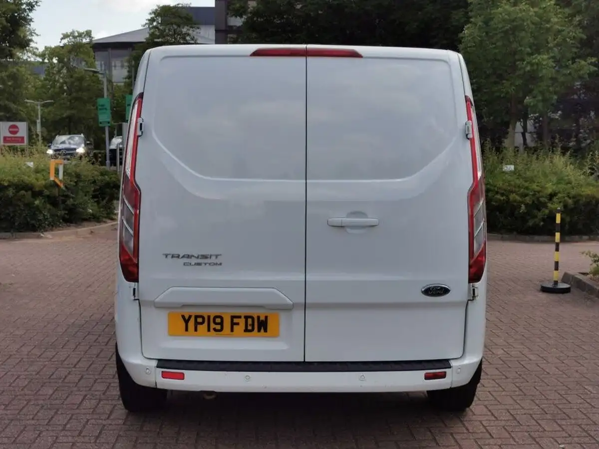 2019-ford-transit-custom-20tdci-300-l1h1-limited-130pseu6dt-panel-van-big-5