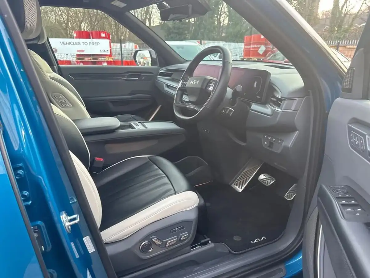 2024-kia-ev9-e-gt-line-s-7-big-35