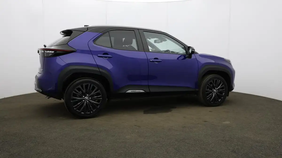 2022-toyota-yaris-cross-15-vvt-i-dynamic-big-57