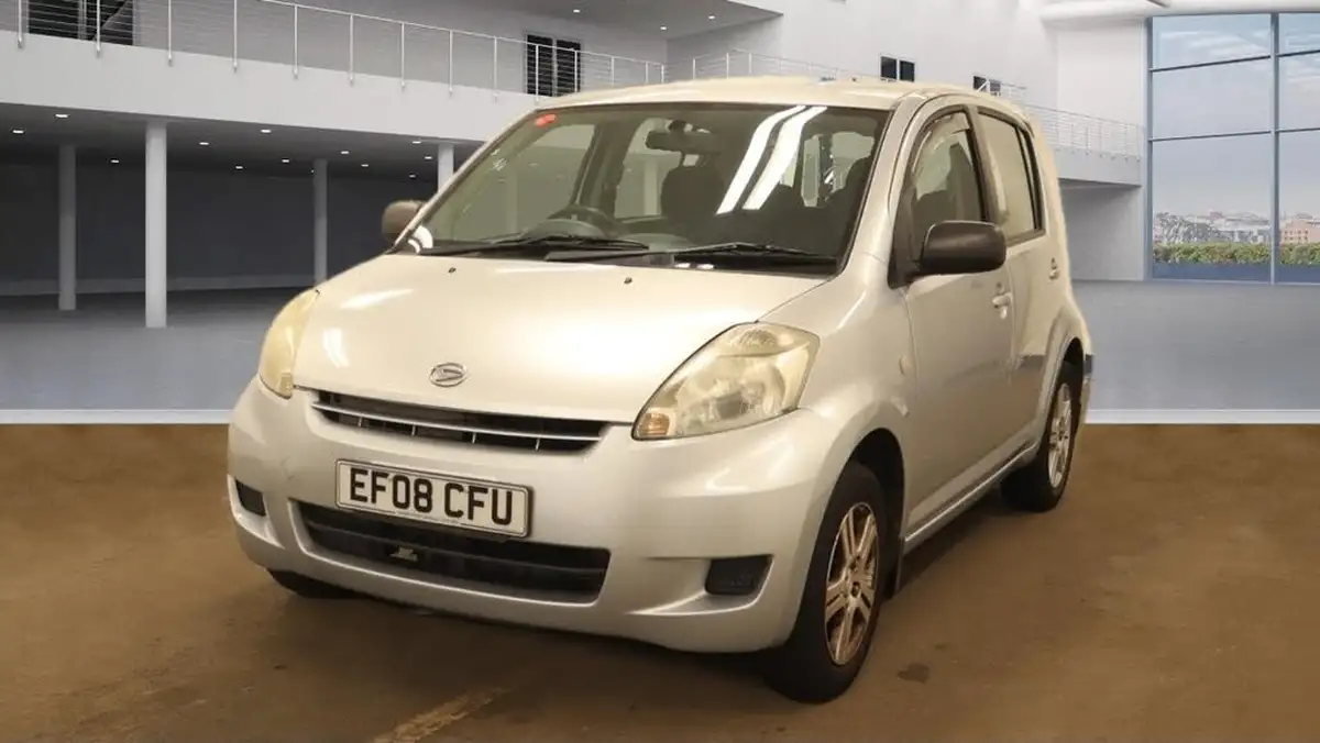 2008-daihatsu-sirion-13-se-auto-big-1