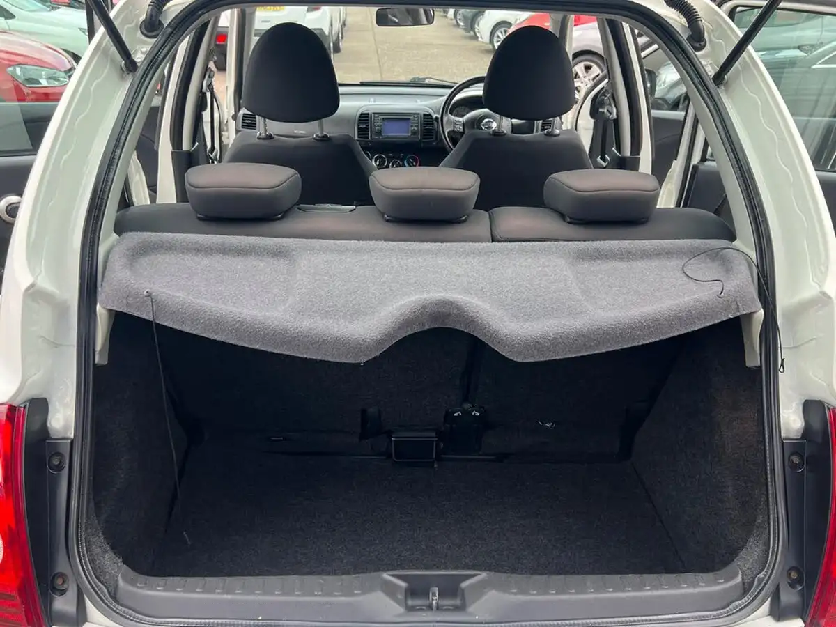 2010-nissan-micra-12-n-tec-5d-big-38