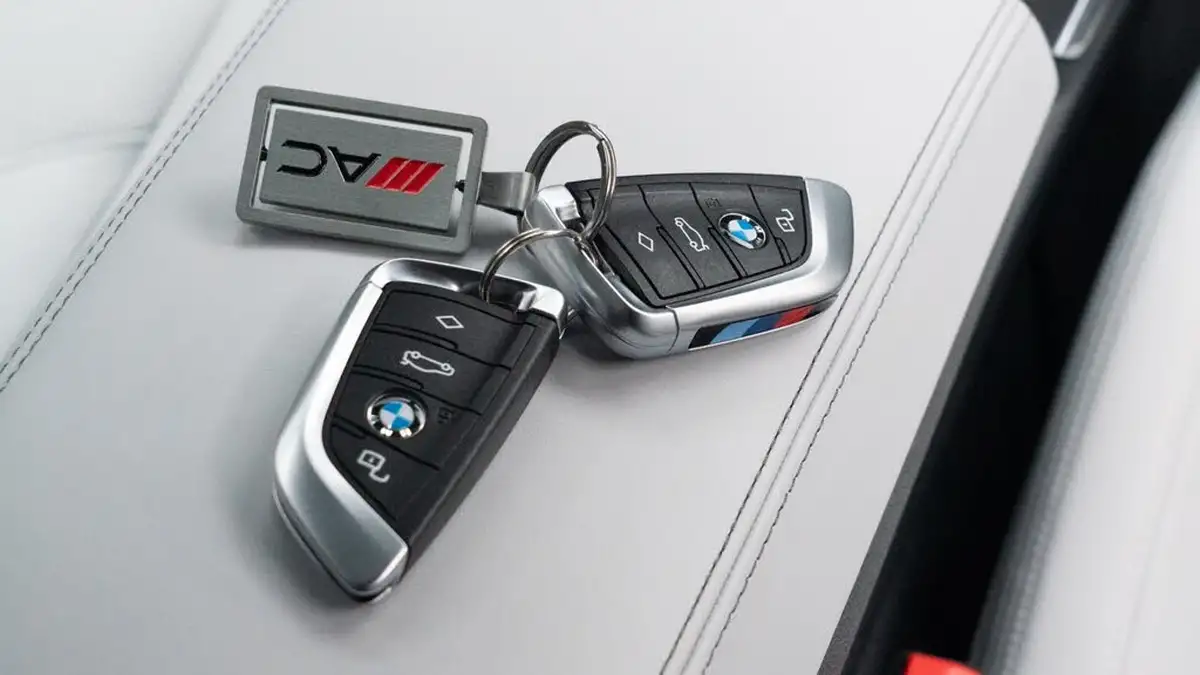2024-bmw-3-series-30-m3-competition-m-touring-5d-big-17