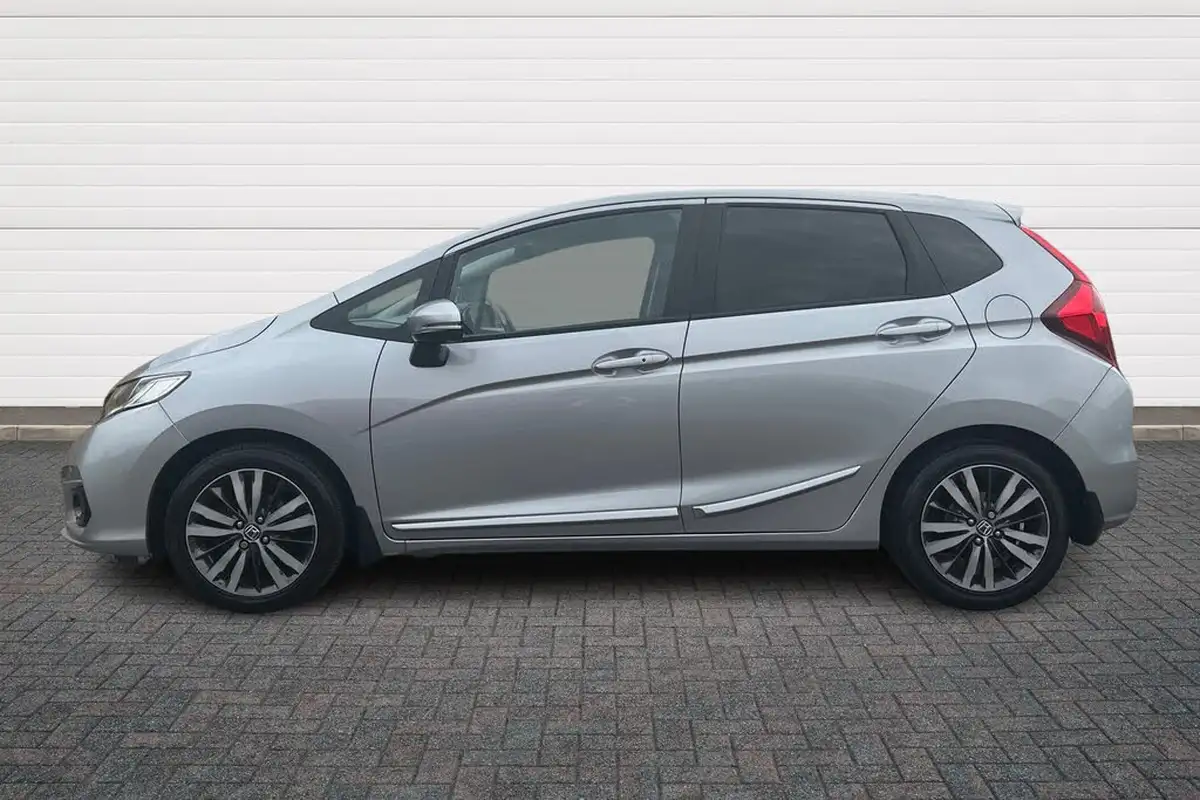 2018-honda-jazz-13-i-vtec-ex-navi-cvt-big-13