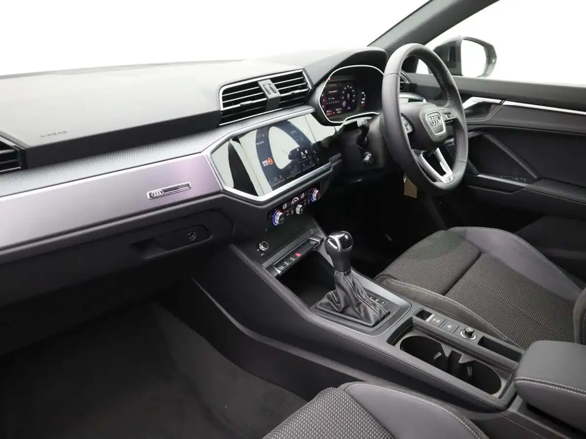 2022-audi-q3-15-35-tfsi-s-line-cod-sportback-tronic-big-14