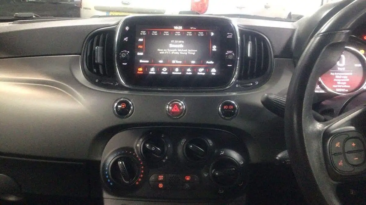 2017-fiat-500-12-s-big-13