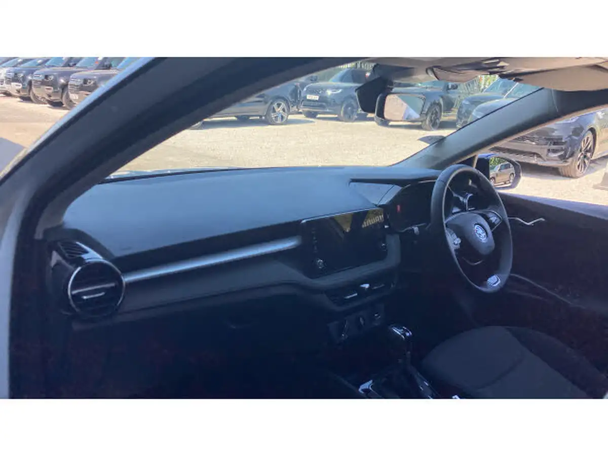 2024-skoda-fabia-15-tsi-colour-edition-big-1