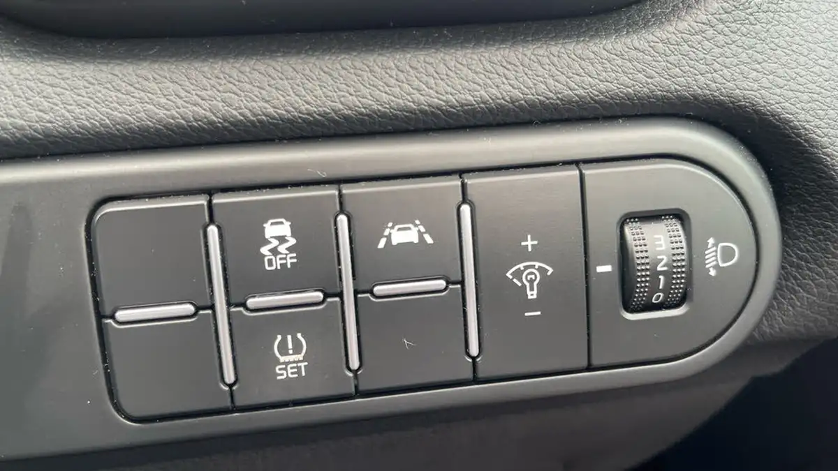 2022-kia-xceed-10-t-gdi-2-big-26