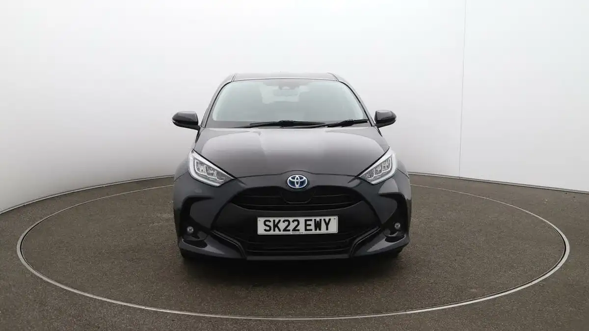 2022-toyota-yaris-15-vvt-i-design-big-17