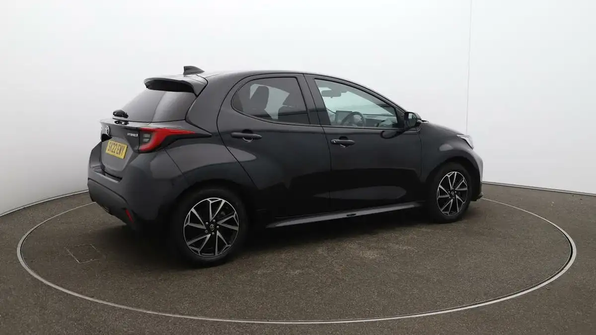 2022-toyota-yaris-15-vvt-i-design-big-41