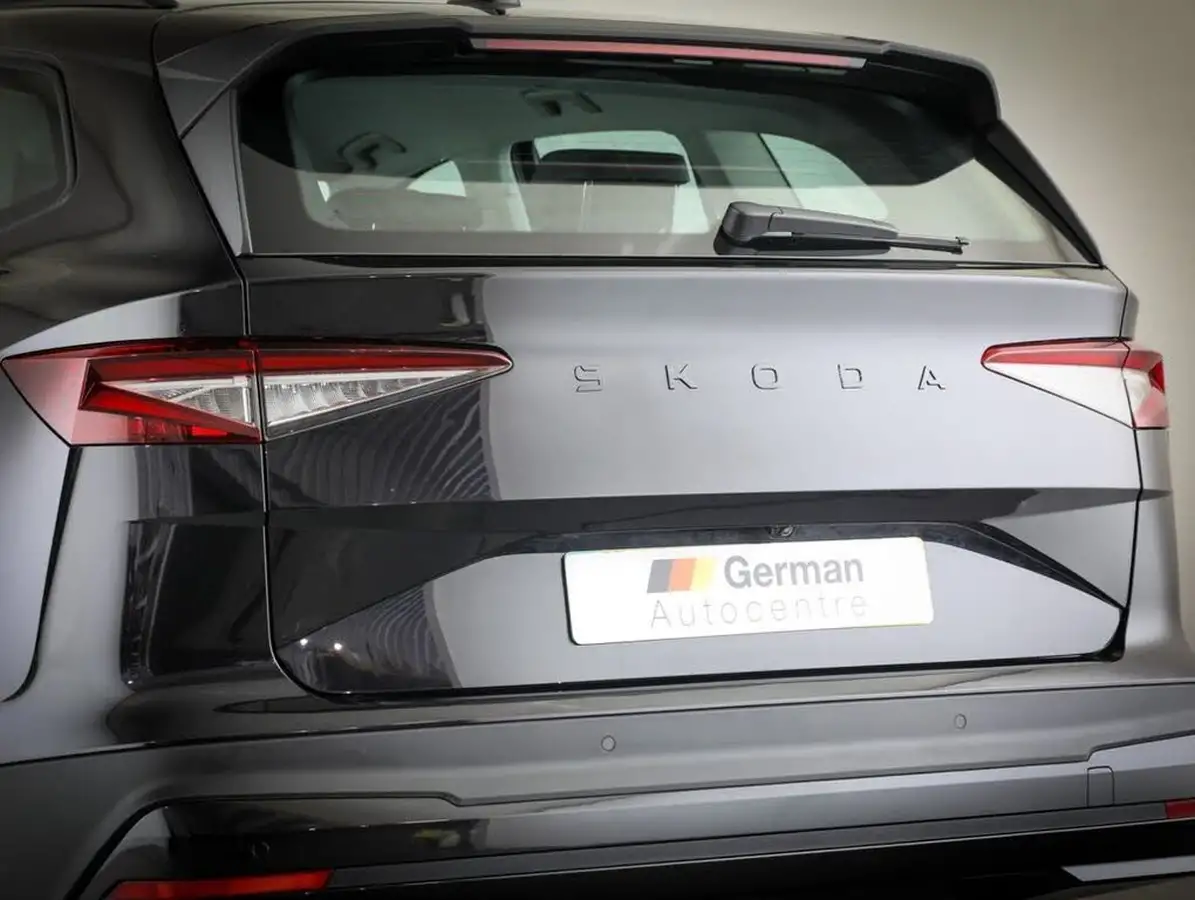 2024-skoda-enyaq-e-60-big-13