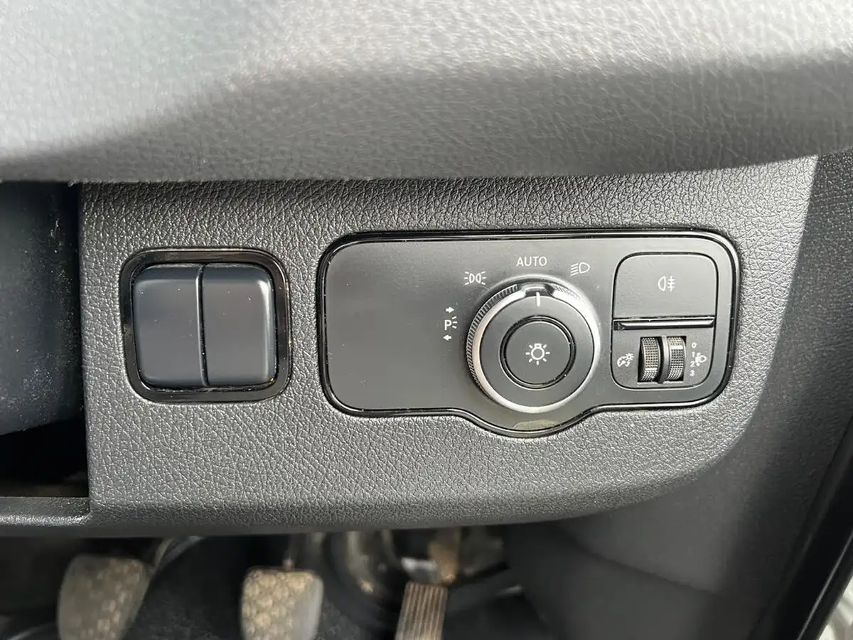 2019-mercedes-benz-sprinter-21cdi-314-l1h1-143pseu6c-panel-van-big-44