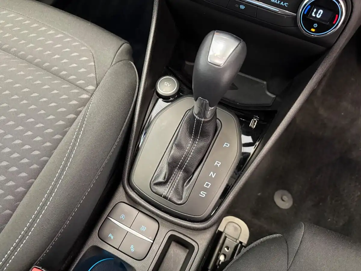 2018-ford-fiesta-10t-titanium-100ps-3d-auto-big-23