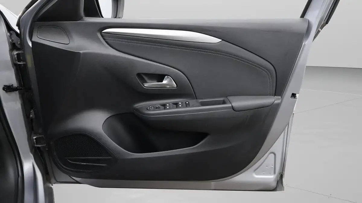 2023-vauxhall-corsa-12i-gs-big-15