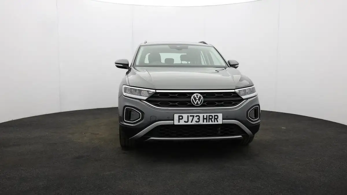 2023-volkswagen-t-roc-10-tsi-life-big-45
