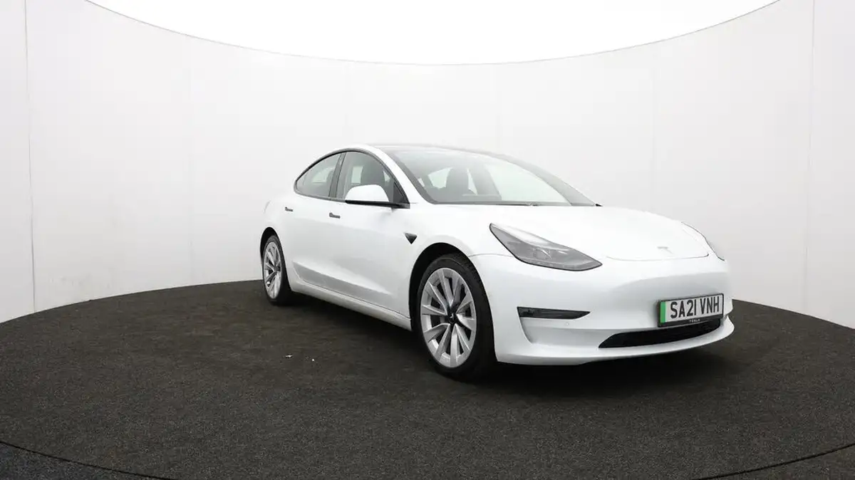 2021-tesla-model-3-e-long-range-4x4-big-52