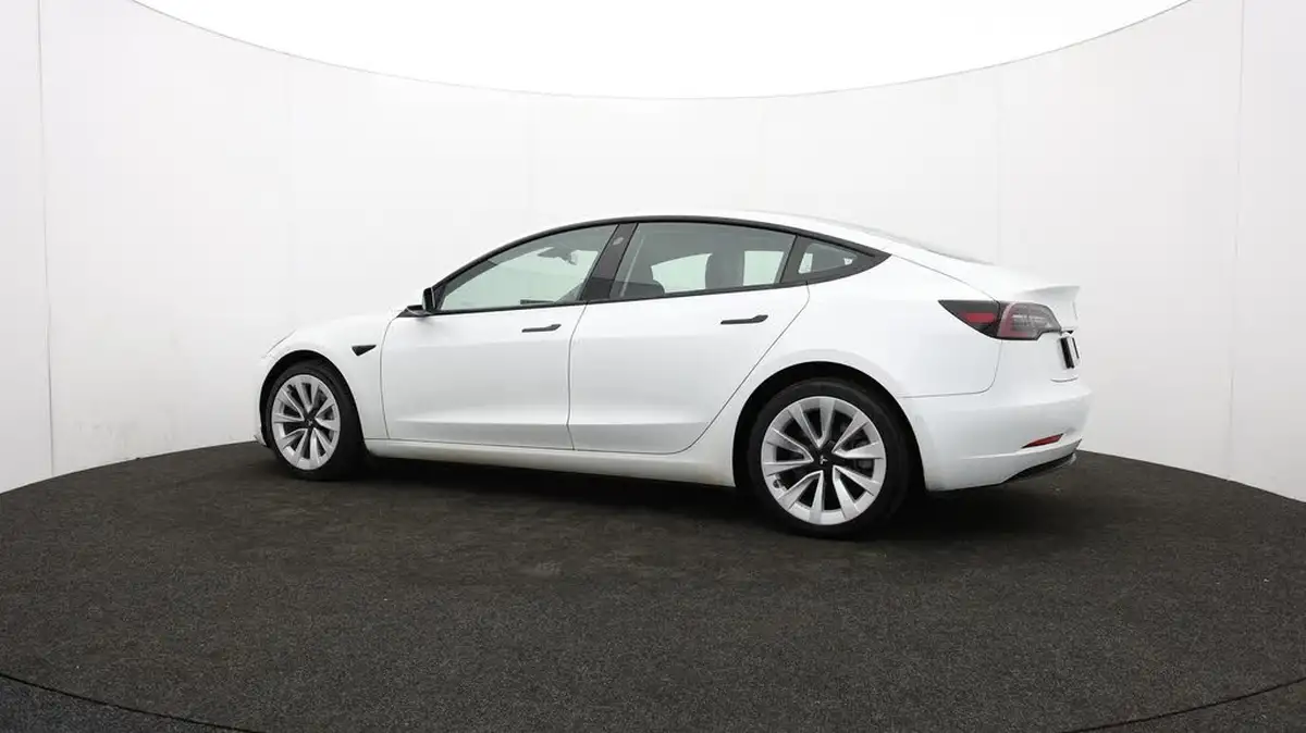 2021-tesla-model-3-e-long-range-4x4-big-76