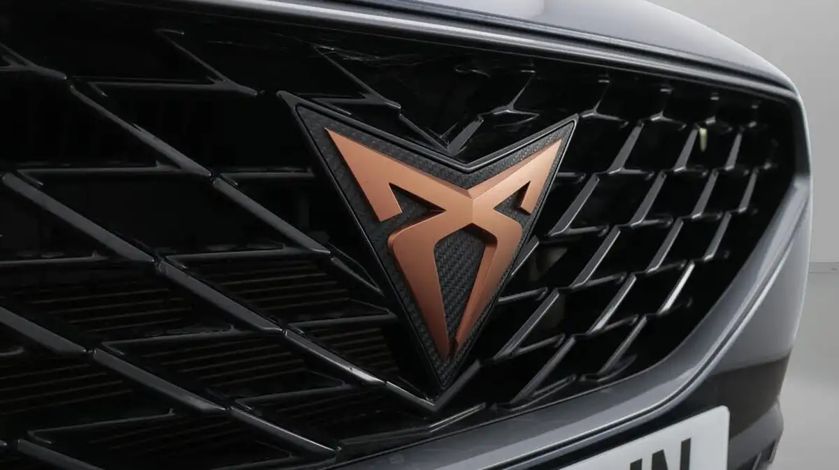 2022-cupra-formentor-14-e-hybrid-vz1-big-21