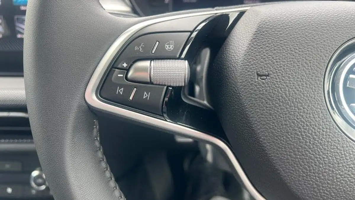 2024-skoda-fabia-10-tsi-colour-edition-116ps-big-20