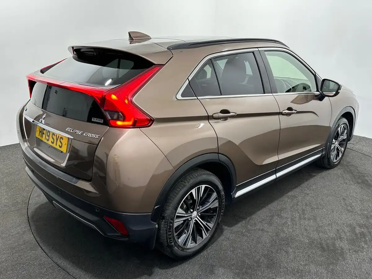 2018-mitsubishi-eclipse-cross-15-4-auto-big-50