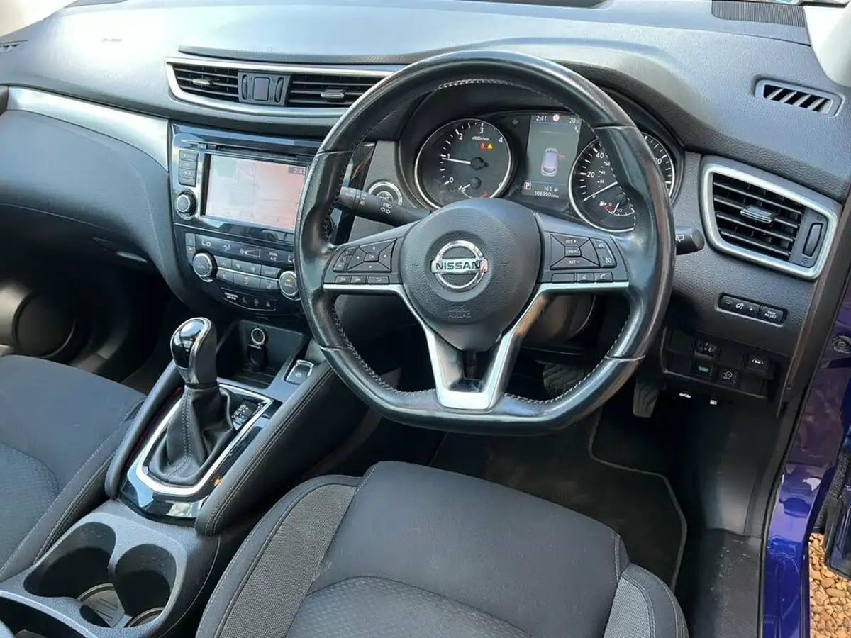 2019-nissan-qashqai-15dci-n-connecta-18in-alloys-dct-big-25
