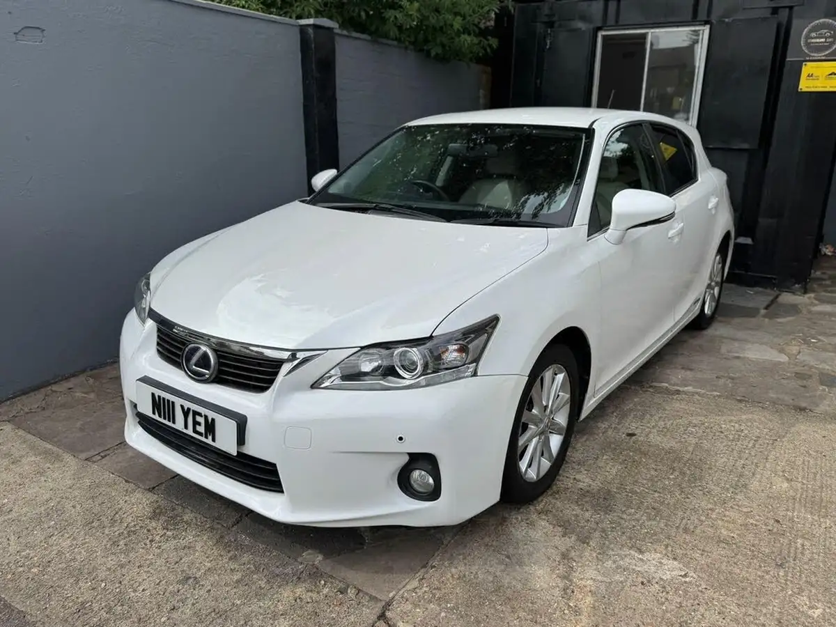 2012-lexus-ct-200h-18-se-l-cruise-big-0