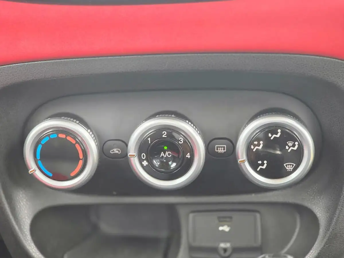 2013-fiat-500l-13td-easy-dualogic-big-45
