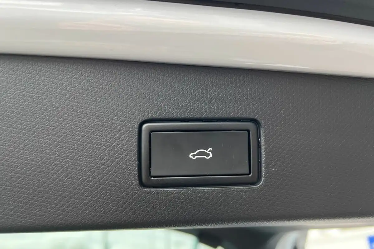 2024-cupra-tavascan-e-v2-big-14