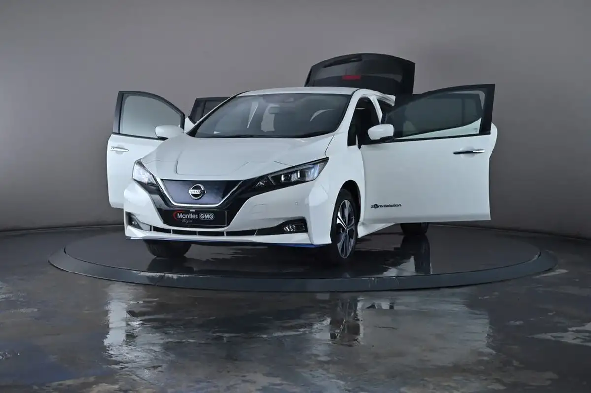 2020-nissan-leaf-e-e-tekna-big-36