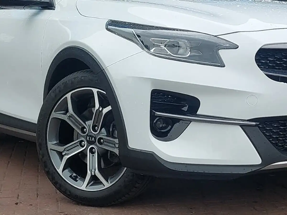 2021-kia-xceed-15-t-gdi-3-big-8