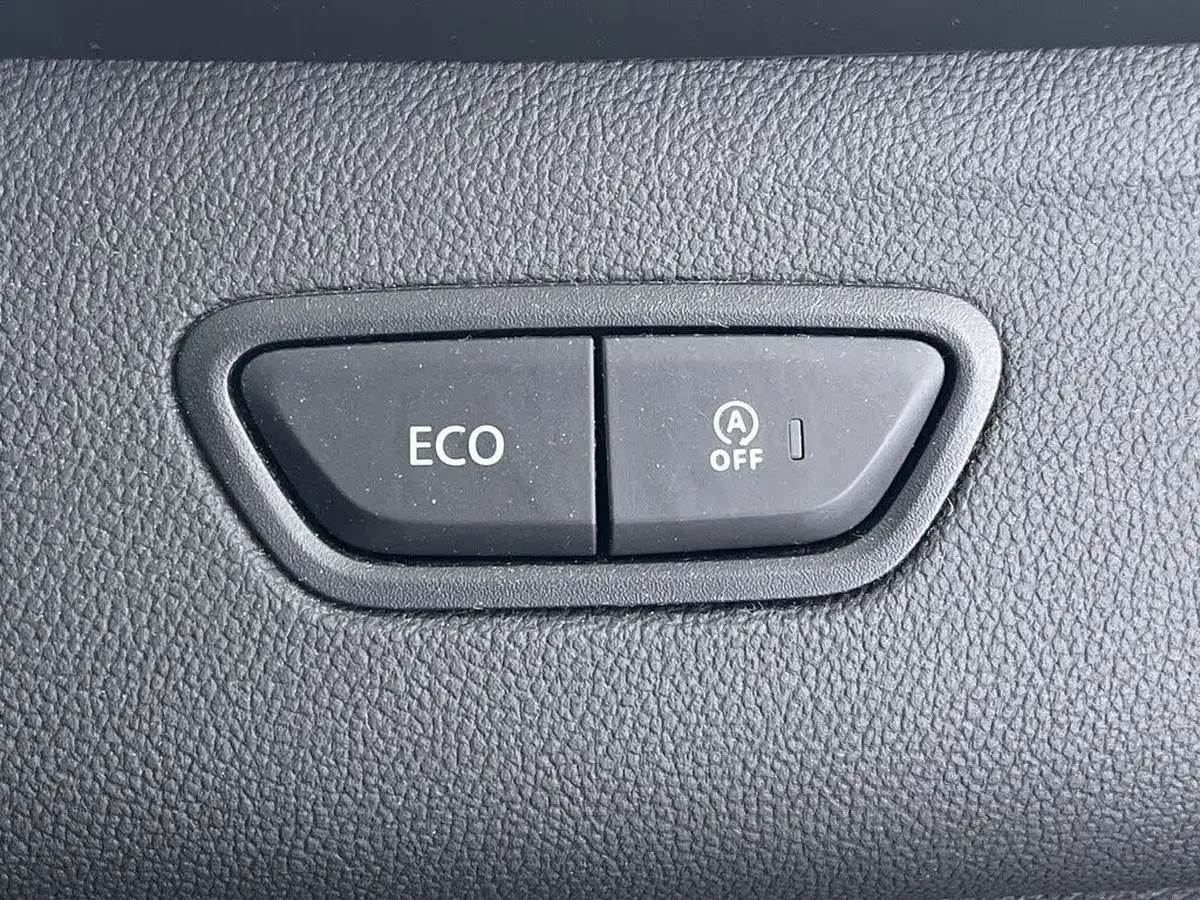 2016-renault-kadjar-15dci-signature-nav-energy-ss-big-48