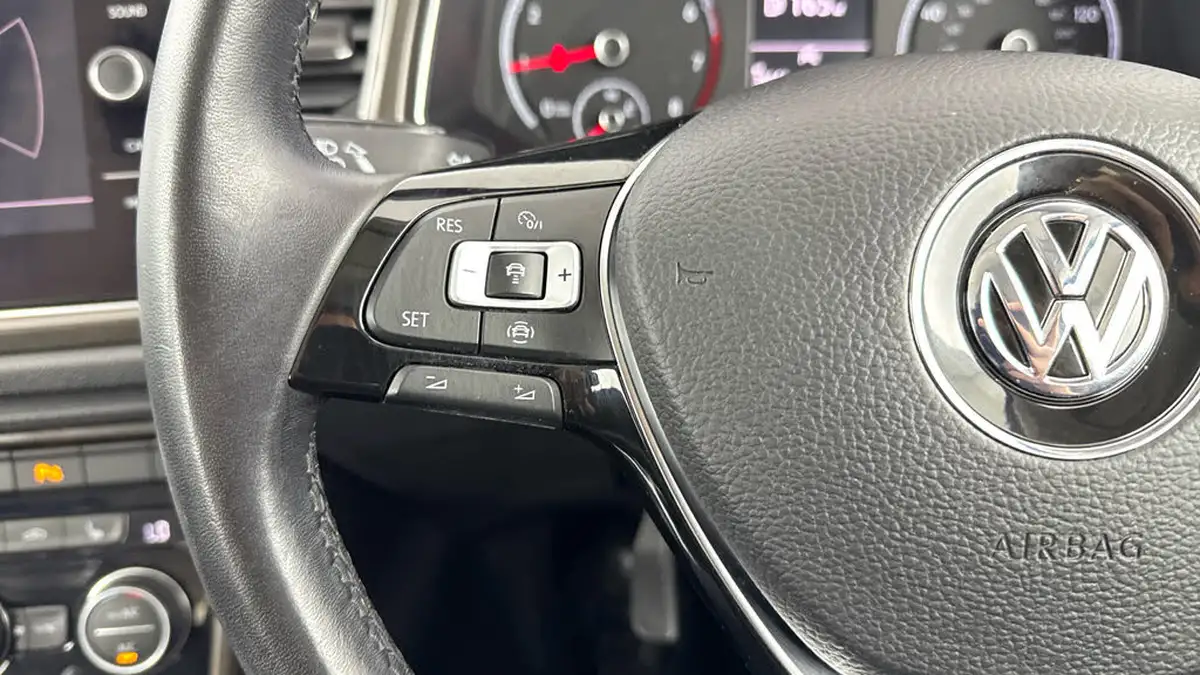 2019-volkswagen-t-roc-15-tsi-se-big-22