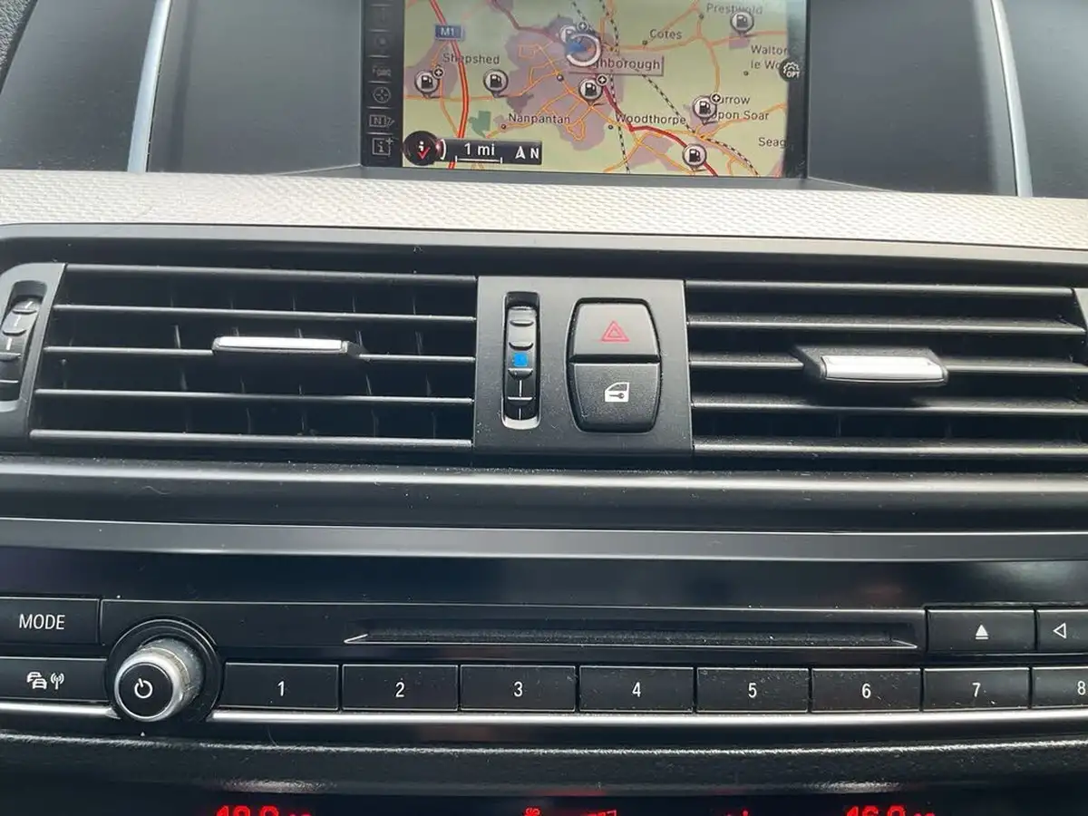 2015-bmw-5-series-20td-520d-m-sport-190bhp-saloon-4d-auto-big-22