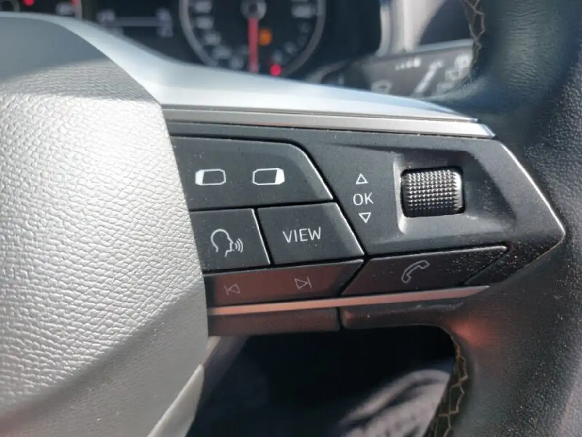 2022-seat-arona-10-tsi-xperience-big-14
