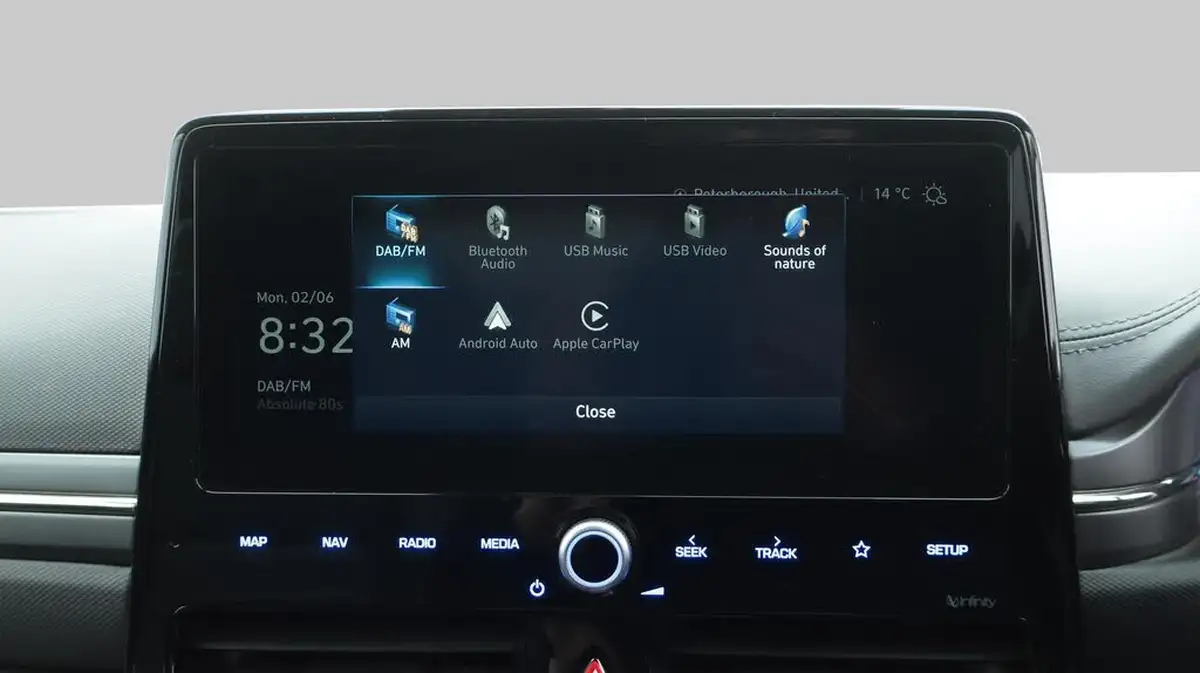 2021-hyundai-ioniq-e-premium-se-electric-100kw-big-27
