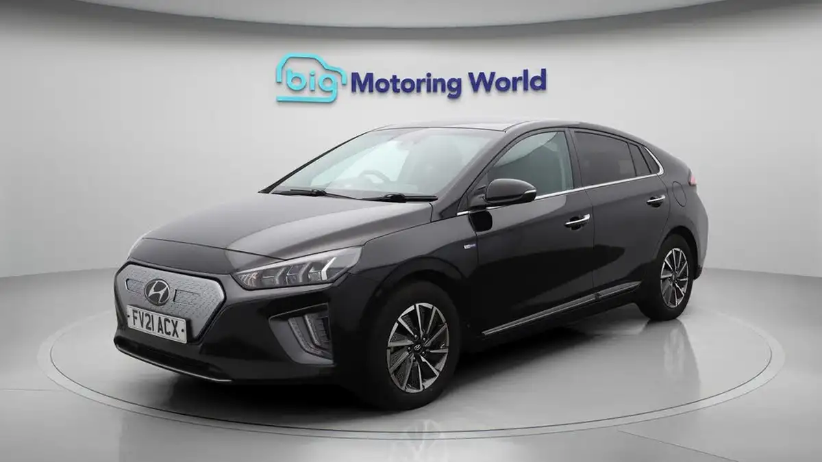 2021-hyundai-ioniq-e-premium-se-electric-100kw-big-3