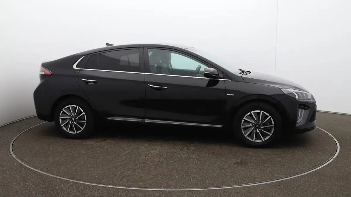 2021-hyundai-ioniq-e-premium-se-electric-100kw-big-43