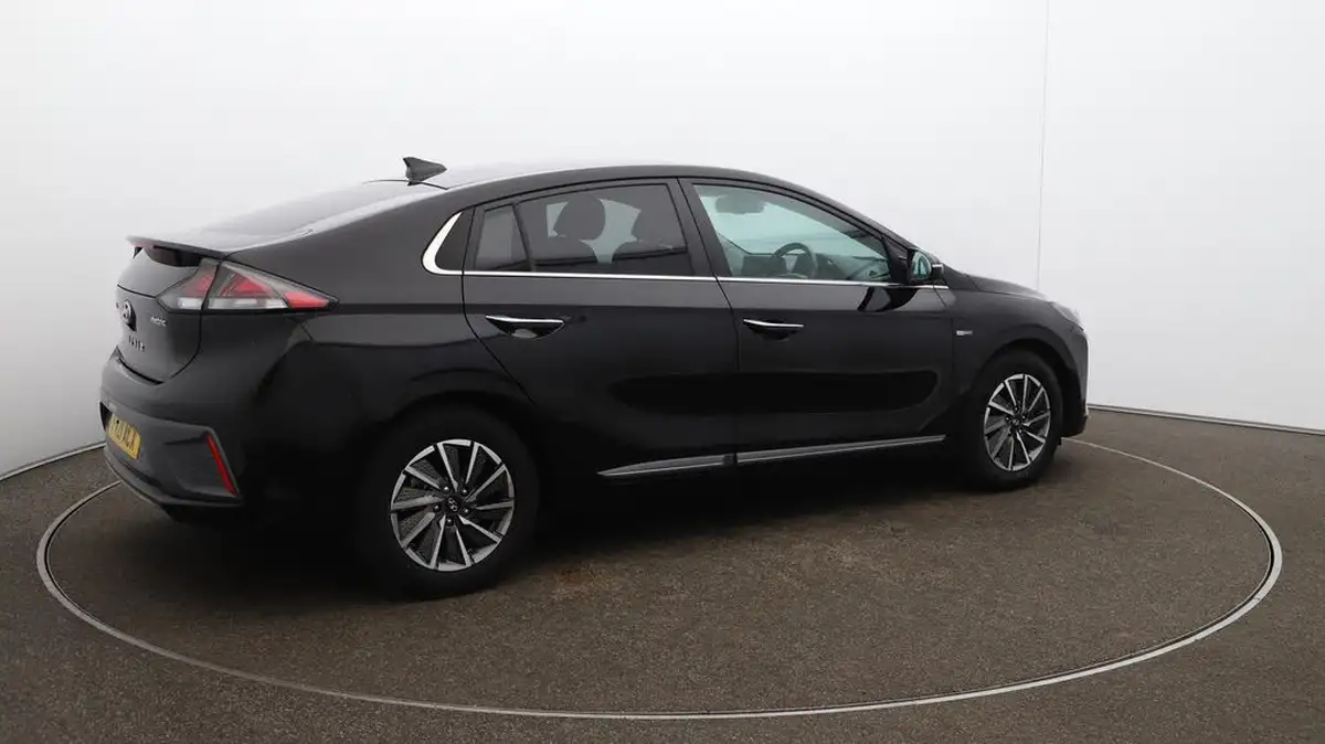 2021-hyundai-ioniq-e-premium-se-electric-100kw-big-47