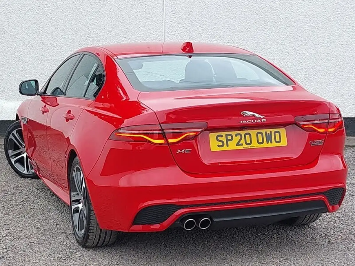 2020-jaguar-xe-20d-r-dynamic-se-big-1