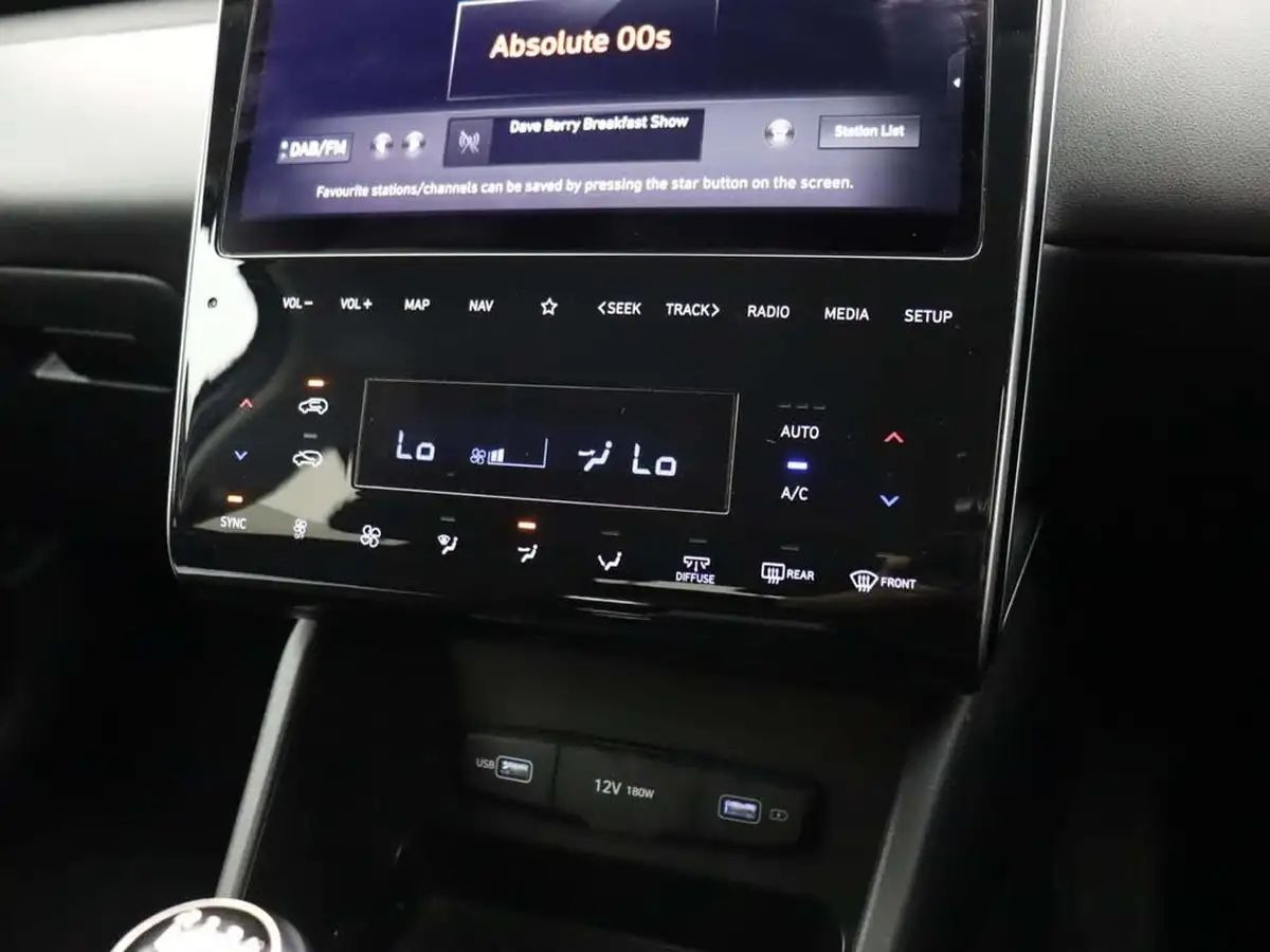 2022-hyundai-tucson-16-t-gdi-se-connect-150ps-big-28