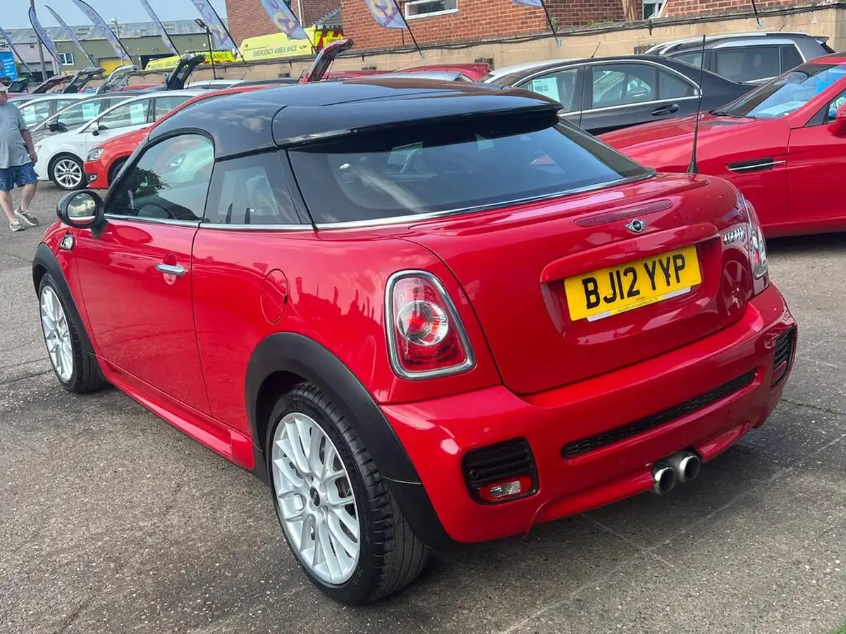 2012-mini-cooper-16-cooper-s-avenue-coupe-3d-big-14