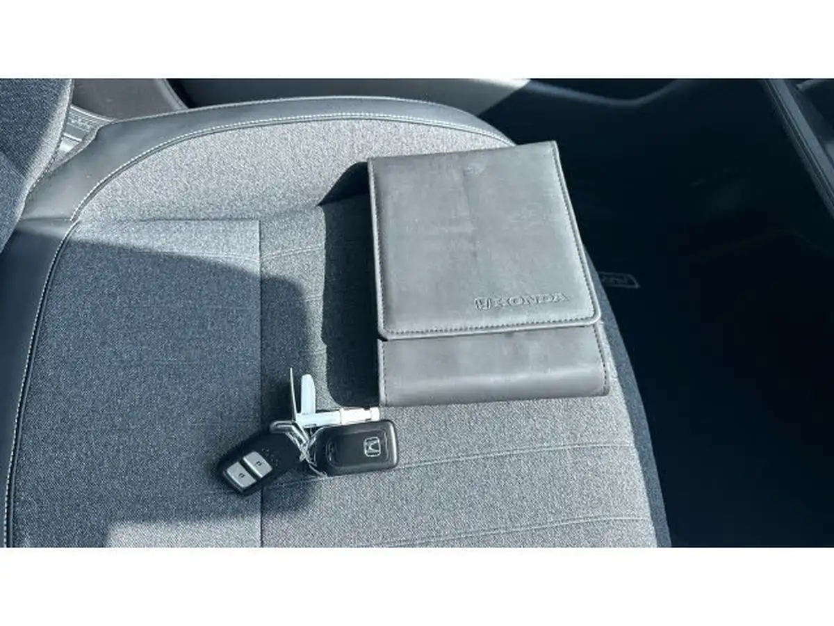 2023-honda-jazz-15-i-mmd-advance-big-18