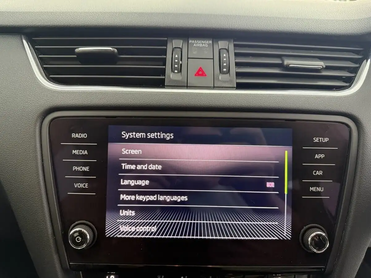 2018-skoda-octavia-15-tsi-se-act-hatchback-big-32