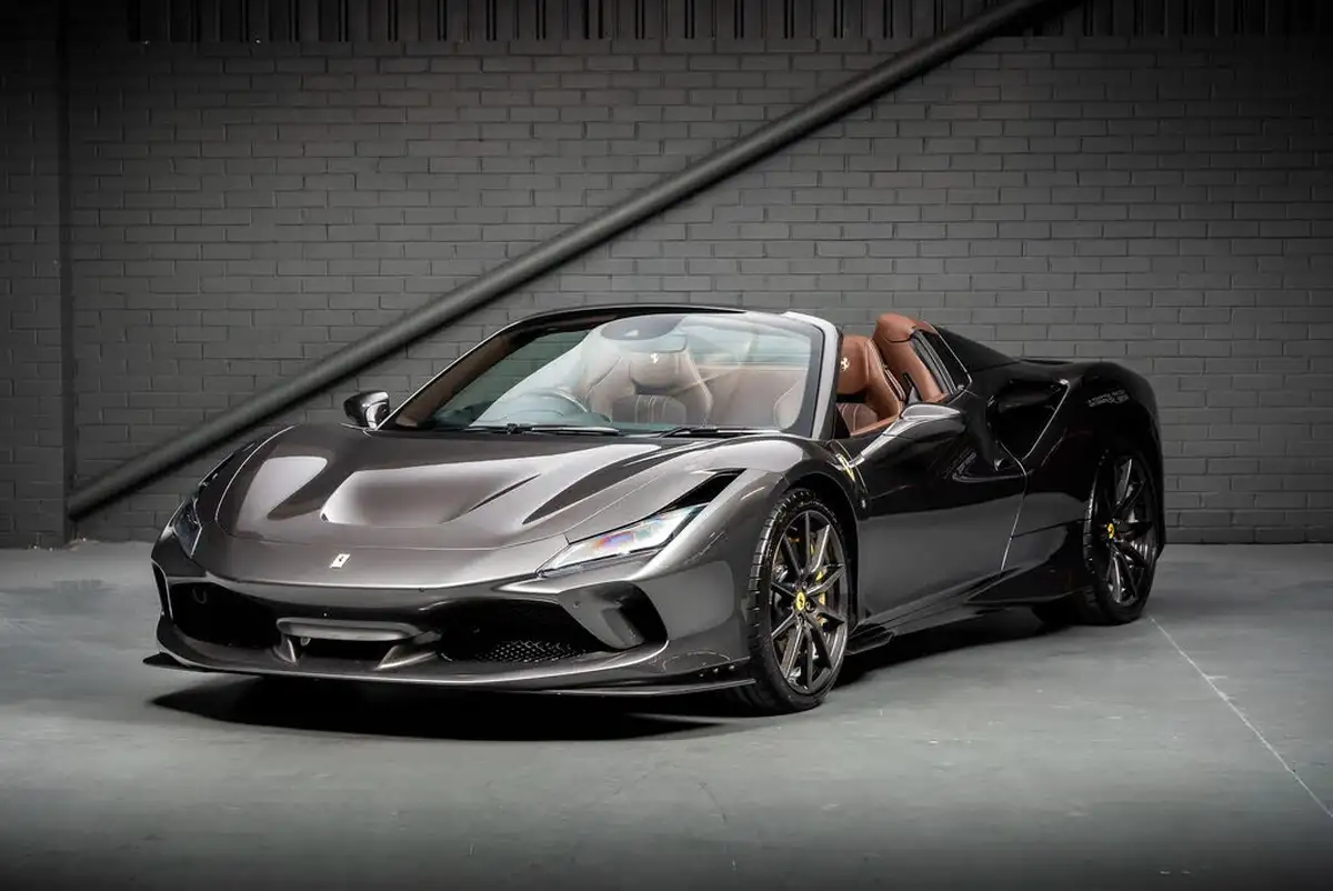 2021-ferrari-f8-spider-big-13