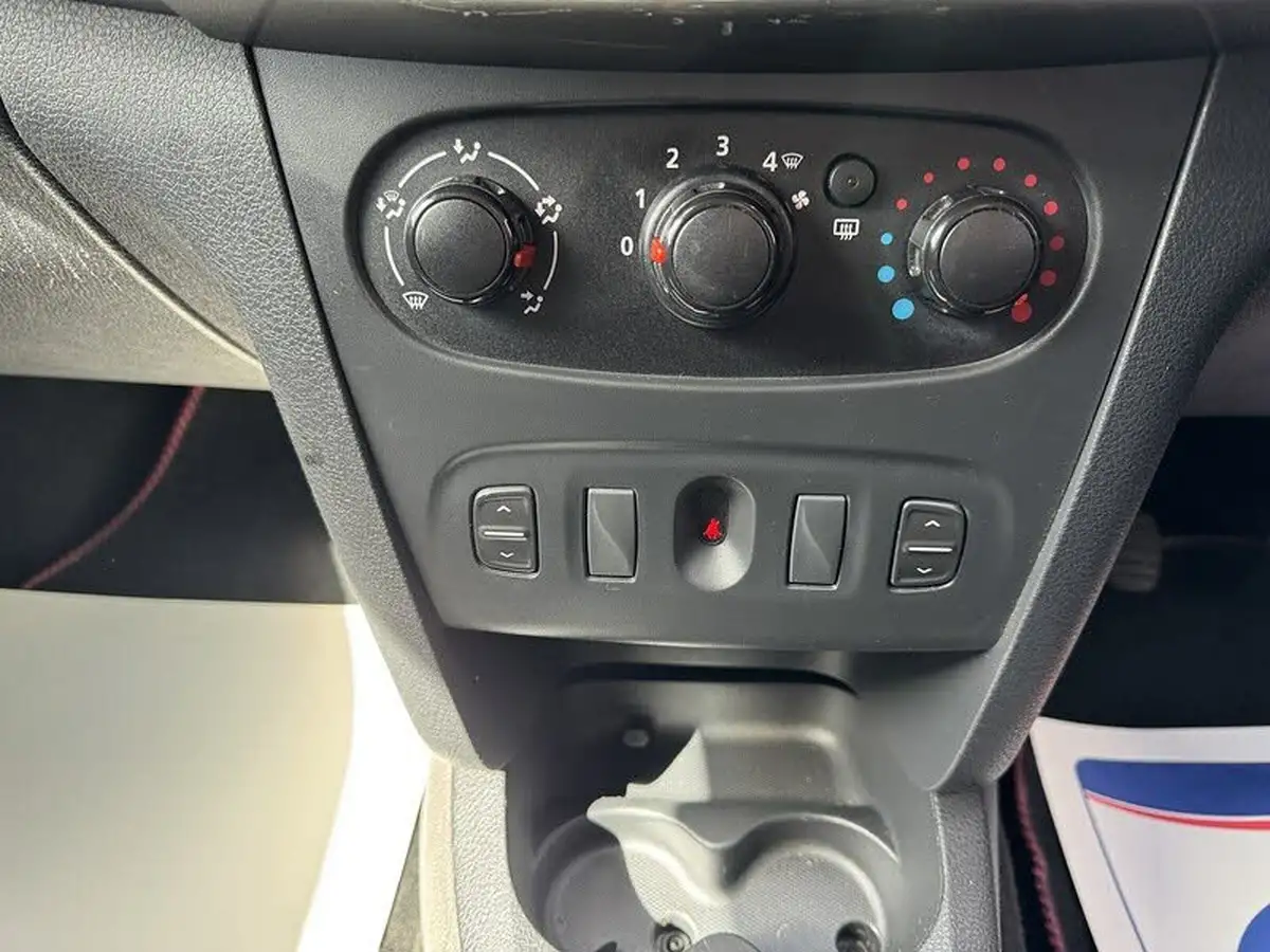 2016-dacia-sandero-stepway-15dci-ambiance-big-42