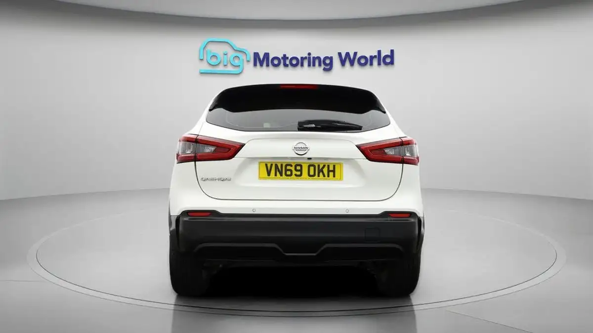 2019-nissan-qashqai-13-dig-t-acenta-premium-140ps-big-6